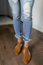 Load image into Gallery viewer, Scarlett Mid-Rise Ankle Skinny Jeans
