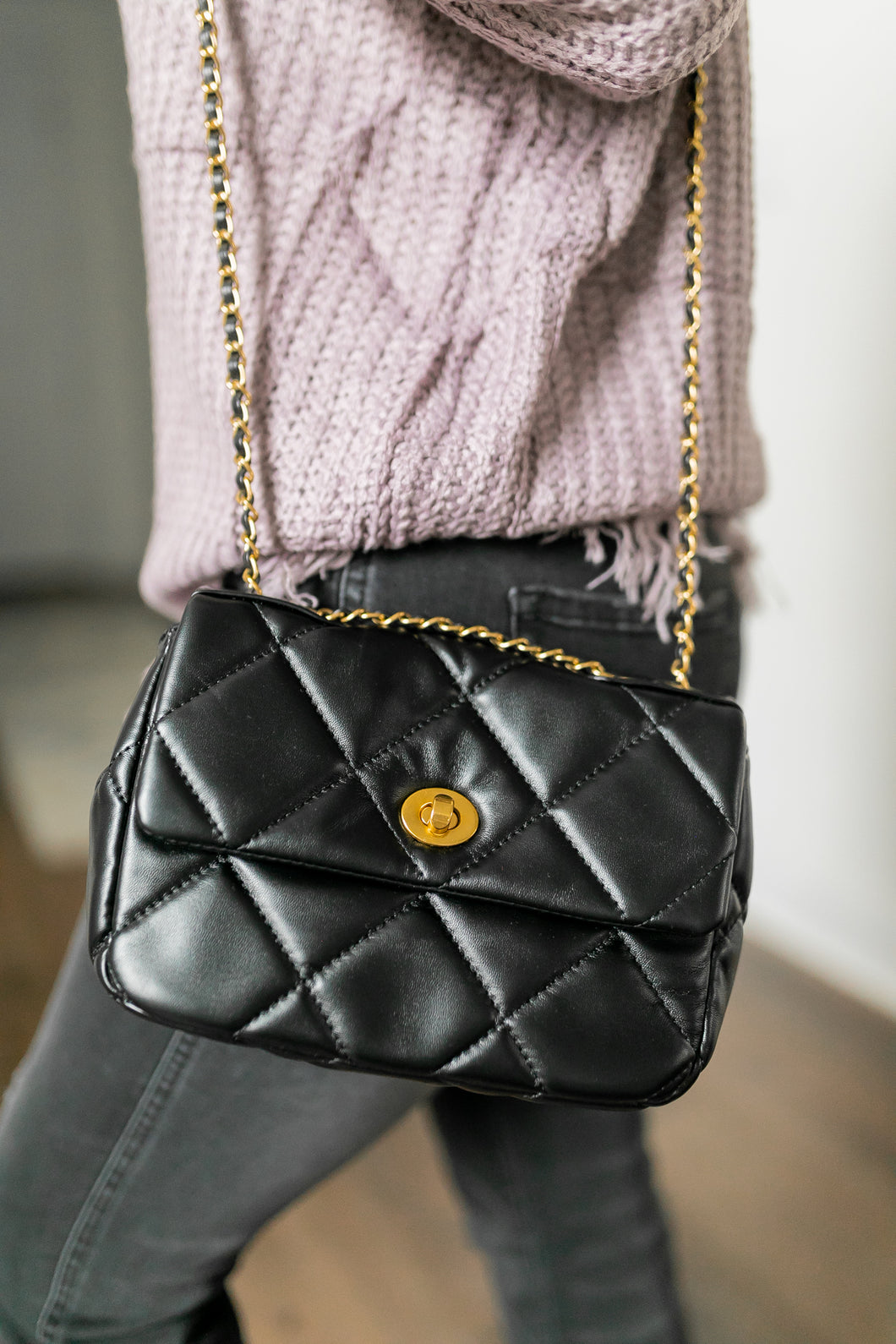 Chic Quilted Crossbody